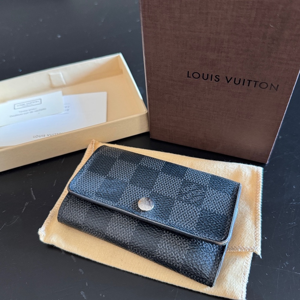 Louis Vuitton Damier Graphite 6 Key Holder